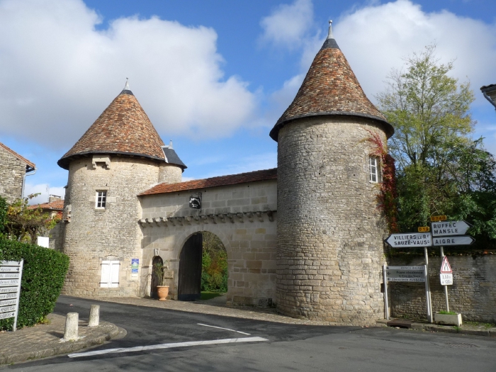 Le logis des Tours, monument historique de Villefagnan